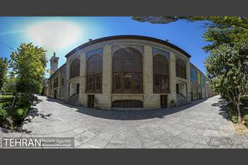 درخشش «الماس» در میانه گلستان 1