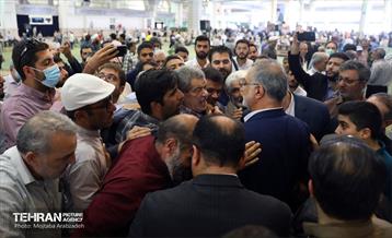 حضور شهردار تهران در نماز جمعه 31