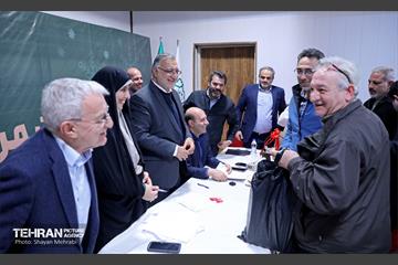 دیدار شهردار تهران با جمعی از شهروندان ارمنی تهران 3