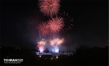 نورافشانی در پل طبیعت  3