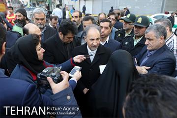 بازدید شهردار تهران از محل آتش‌سوزی ساختمان برق حرارتی وزارت نیرو  29