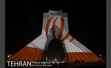 سیمرغ صلح بر برج آزادی 2