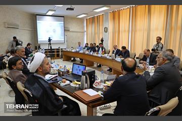 نشست هم‌اندیشی شهردار تهران با مدیران دانشگاه خواجه نصیرالدین طوسی 10