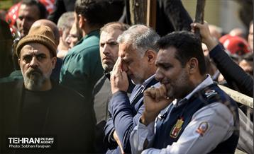 تشییع پیکر شهید آتش‌نشان «قریب رضا دارابی» 11