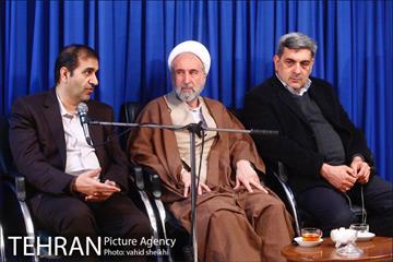 دیدار شهردار تهارن با آیت الله العظمی نوری همدانی  7