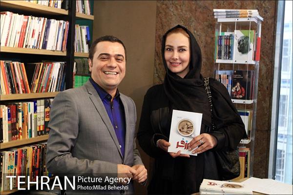 جشن امضای چاپ پنجم کتاب رُزفــر 16