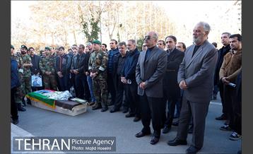 مراسم تشییع پیکر مهدی حبیبی فر 12