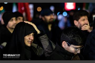 مراسم عزاداری شهادت رهبر انقلاب اسلامی در میدان شهدای هفتم تیر 5