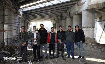 بازدید دانشجویان از پروژه مقاوم‌سازی پل تقاطع بزرگراه همت و رودخانه کن 45