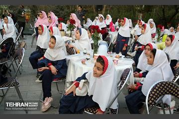 پویش «ماه مهربانی» در منطقه 6 19