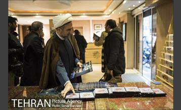 تجلیل از نویسنده کتاب خاطرات رهبر انقلاب 13