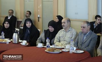 نخستین نشست قلم‌های آسمانی 24