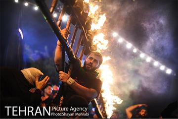 مشعل‌گردانی در دولت آباد تهران 37