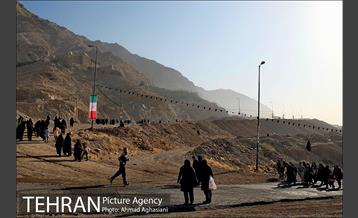 مراسم کوهپیمایی خانوادگی در کوه بی بی شهربانو 4