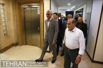 بازدید شهردار تهران از موسسه مطبوعاتی همشهری  4