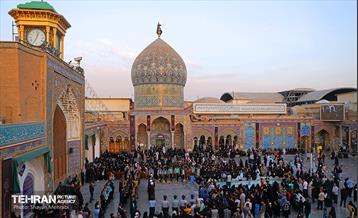 اهتزاز پرچم حرم سیدالشهدا(ع) بر فراز گنبد حرم عبدالعظیم حسنی(ع) 27