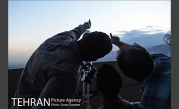 استهلال هلال ماه شوال از فراز برج میلاد تهران 16