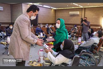دیدار صمیمی شهروندان دارای معلولیت منطقه 5 با سیدمحمد آقامیری عضو شورا و احسان شریفی شهردار منطقه 5