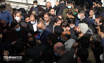 دیدار مردمی شهردار تهران در مسجد امیر المومنین باغ اذری 5