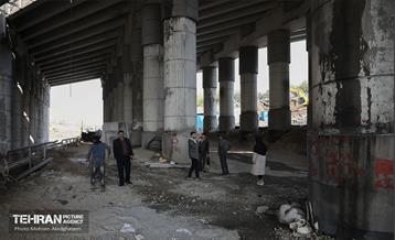 بازدید دانشجویان از پروژه مقاوم‌سازی پل تقاطع بزرگراه همت و رودخانه کن 35