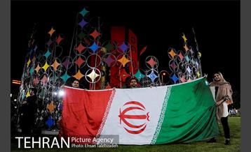 شادی مردم تهران پس از صعود تیم ملی فوتبال به جام جهانی 15