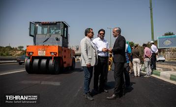 بازدید از آخرین وضعیت بهسازی روکش آسفالت آزادگان 24
