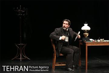 نمایش ماتریوشکا‎ 10