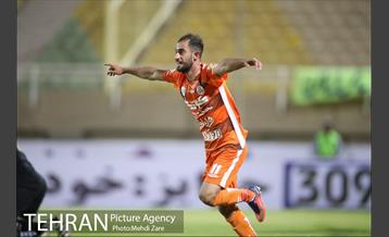 دیدار سایپا تهران استقلال خوزستان در لیگ برتر فوتبال 18