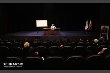 دوره آموزشی کنش‌گری رسانه‌ای آرمانشهر 14