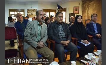 رونمایی از پوستر جشنواره عکس "شهرنگاه" 14