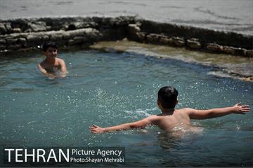 جاری‌ شدن آب در چشمه‌علی 4