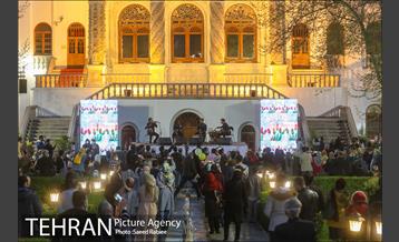 اجرای گروه موسیقی سورنای در باغ فردوس 34