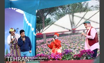 اجرای زنده برنامه محله گل و بلبل در میدان هرندی 11