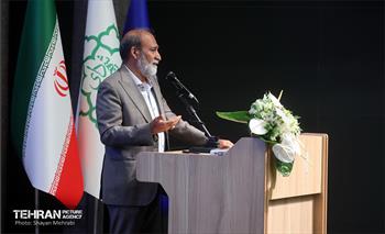 آیین تجلیل از برگزیدگان مناطق 22 گانه 51