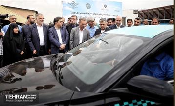 آیین ورود ۱۰۰۰ دستگاه تاکسی برقی به ناوگان حمل و نقل عمومی شهر تهران 1
