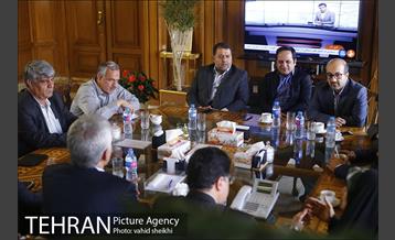 اولین جلسه محمد علی افشانی در دفتر شهردار تهران 21