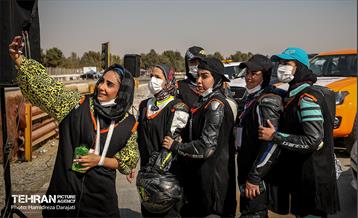 راند اول مسابقات موتور ریس آقایان و بانوان 40