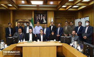 نقد و بررسی عملکرد معاونت منابع انسانی در سال گذشته و سال جدید 21