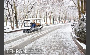 روز برفی تهران در بوستان ملت 21