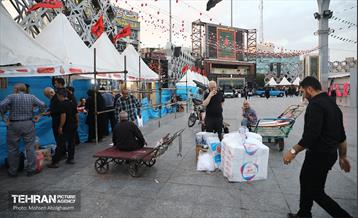 بیست‌ودومین رویداد فرهنگی عطر سیب 17