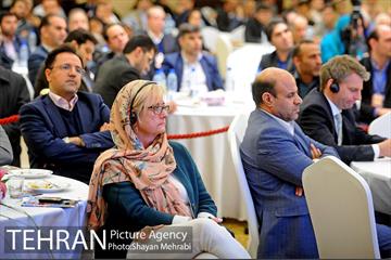 اجلاس معرفی فرصت های سرمایه گذاری شهر تهران با حضور شهردار تهران 6