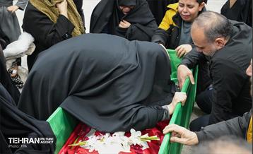 وداع با پیکر شهدای حافظان نظم و امنیت 35