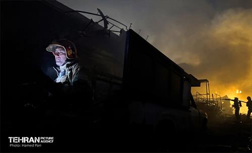 حریق در بازار آهن شادآباد 15