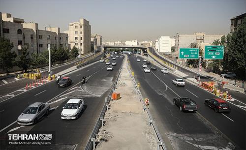 اینجا کارگاهه؛ پل تقاطع غیر همسطح در بزرگراه شهید باقری 15