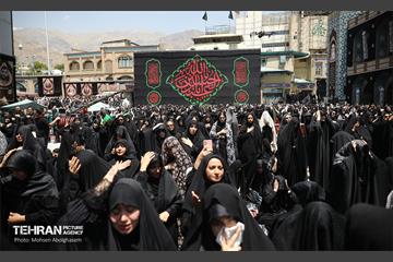 عزاداری ظهر عاشورا در امامزاده صالح (ع) 40