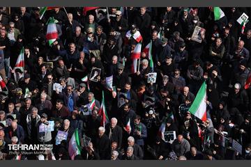 تشییع پیکر مطهر شهدای ناوشکن دنا 49