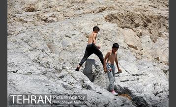 جاری‌ شدن آب در چشمه‌علی 17