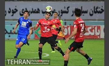 دیدار تیم های پدیده خراسان و استقلال  تهران 23