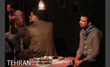 نمایش پای سیب با دارچین اضافه‎ 15