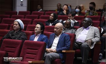 بازدید سفرای خارجی از منطقه ۲۱ 30